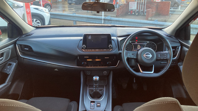 Nissan Qashqai 1.3 DiG-T MH Acenta Premium 5dr Petrol Hatchback